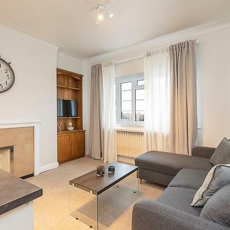 לונדון Grand Swiss Cottage Apartment מראה חיצוני תמונה
